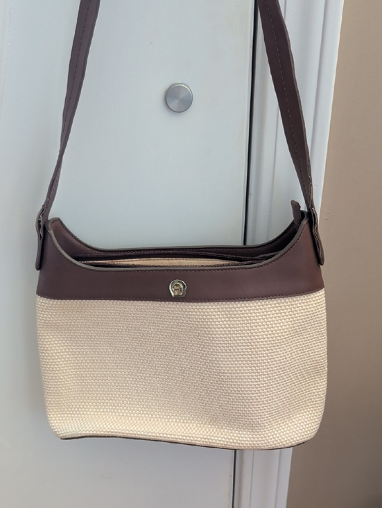 Etienne Aigner Handbags - Aigner Classic Two-Tone Shoulder Bag - Cream and Brown Woven